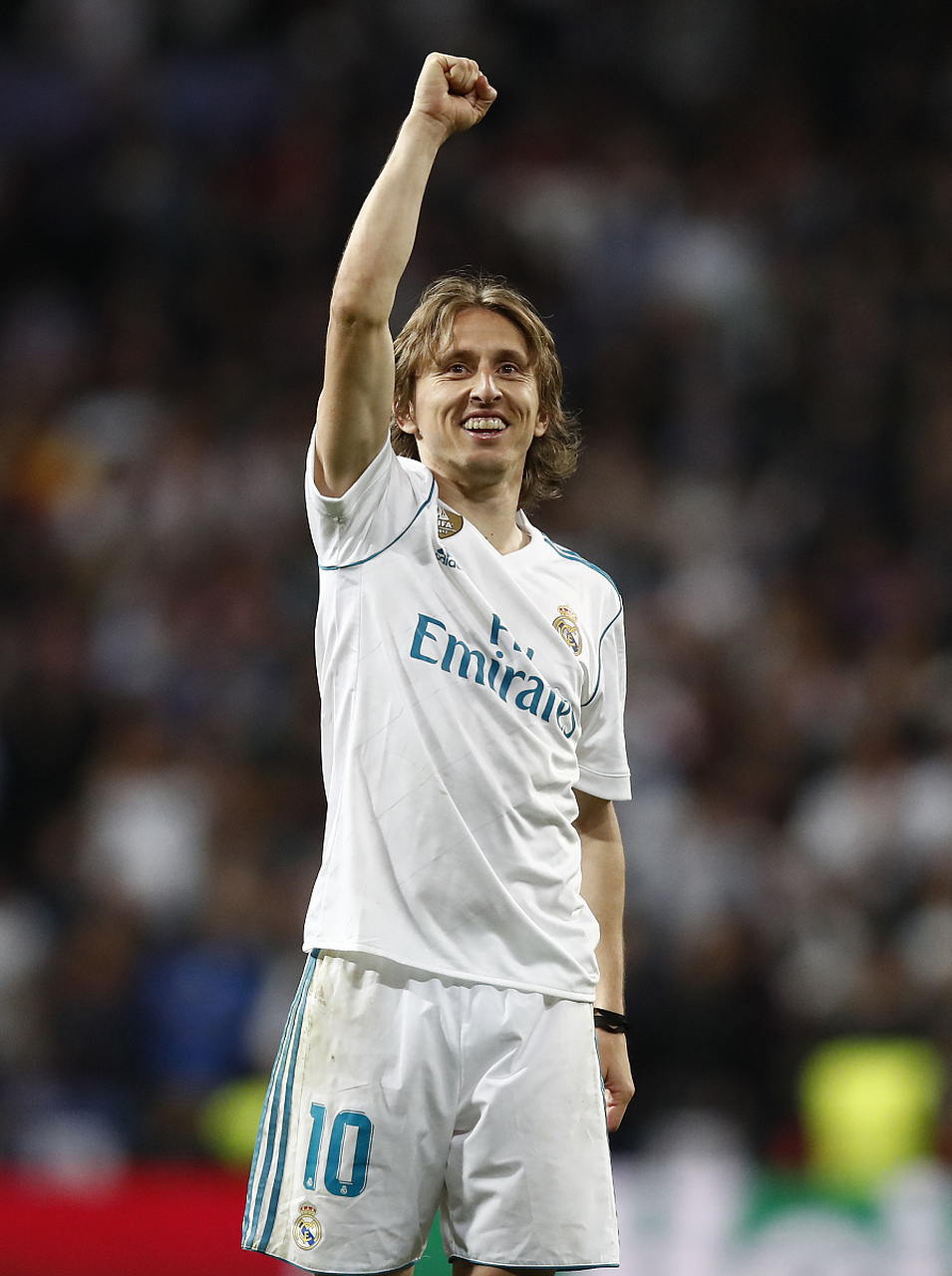 萨拉赫缺席欧冠名单后晒训练照，卡拉格发文力挺利物浦（萨拉赫落选欧冠名单后晒训练照，卡拉格发声力挺利物浦）