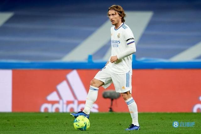 队报评法甲第14轮最佳阵：托万助朗斯登顶领衔，巴黎无人入选（《队报》评选法甲第14轮最佳阵容：托万领衔助朗斯登顶，巴黎无一人上榜）