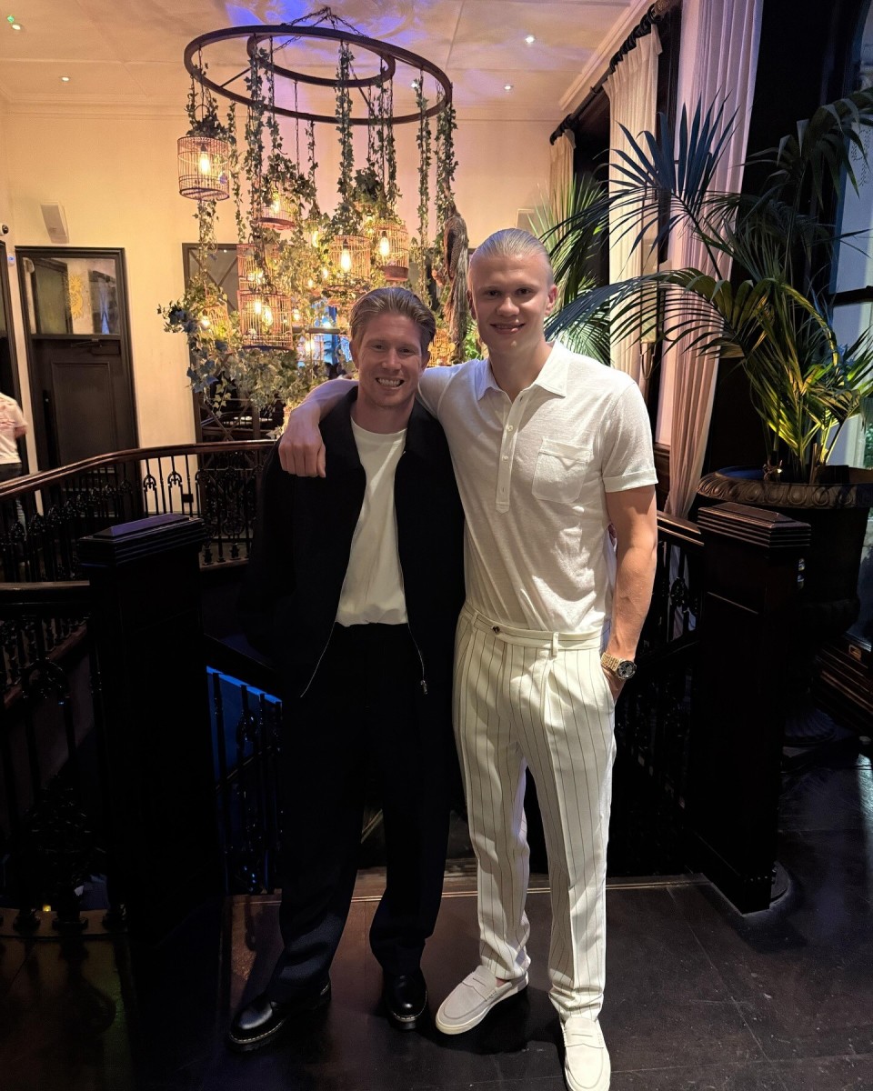 英超积分榜更新：曼城榜首压力加大,（英超最新积分形势：曼城领跑压力陡增）